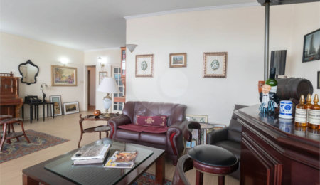Apartamento à venda com 3 quartos, sendo 1 suíte, em República, São Paulo, SP