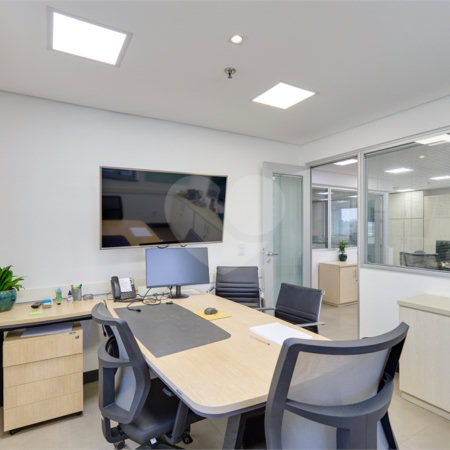 Sala comercial á venda em Santo Amaro, São Paulo - SP