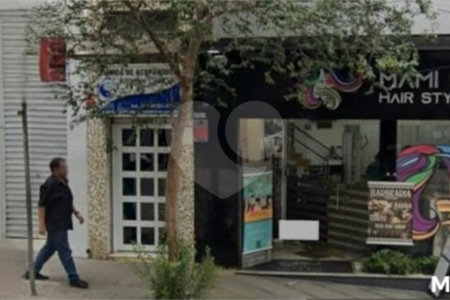 Sobrado comercial com 150m² , 7 salas , 3 banheiros , para locação na Bela Vista.
