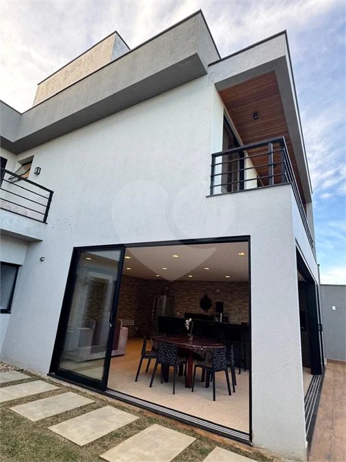 Casa à venda com 3 quartos, sendo 1 suíte,  no condomínio Parque Residencial Damha 2, Piracicaba - SP