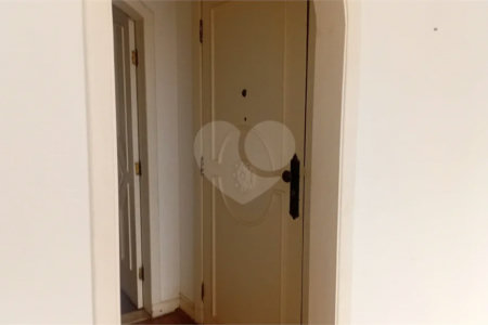 Apartamento à venda no Boqueirão, 3 quartos (2 suítes), garagem