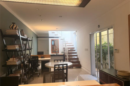 Casa comercial com 172m² , 1 vaga de garagem , à venda no bairro das Perdizes.
