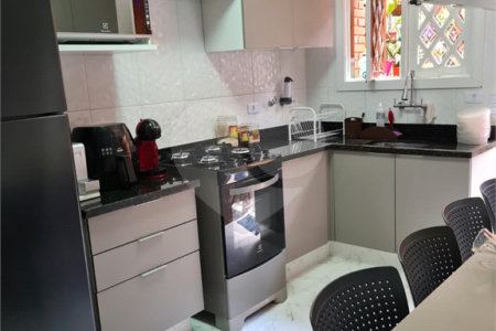 Casa com 3 dorm, 2 suítes, área gourmet, 4 vagas na Mooca