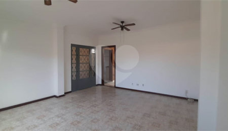 Casa à venda com 3 quartos, sendo 1 suíte,  em Parque Residencial Maria Stella Faga, São Carlos, SP