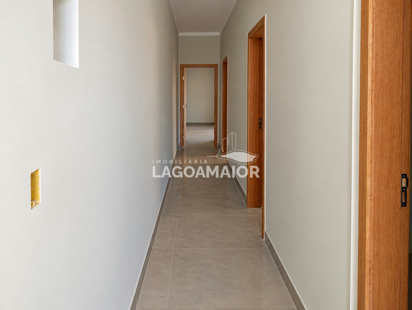 Casa à venda com 3 quartos, sendo 1 suíte, em Bela Vista da Lagoa, Três Lagoas - MS