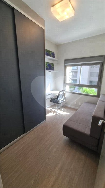 Apartamento com 2 dormitórios e uma suíte, mobilíado no Ibirapuera.