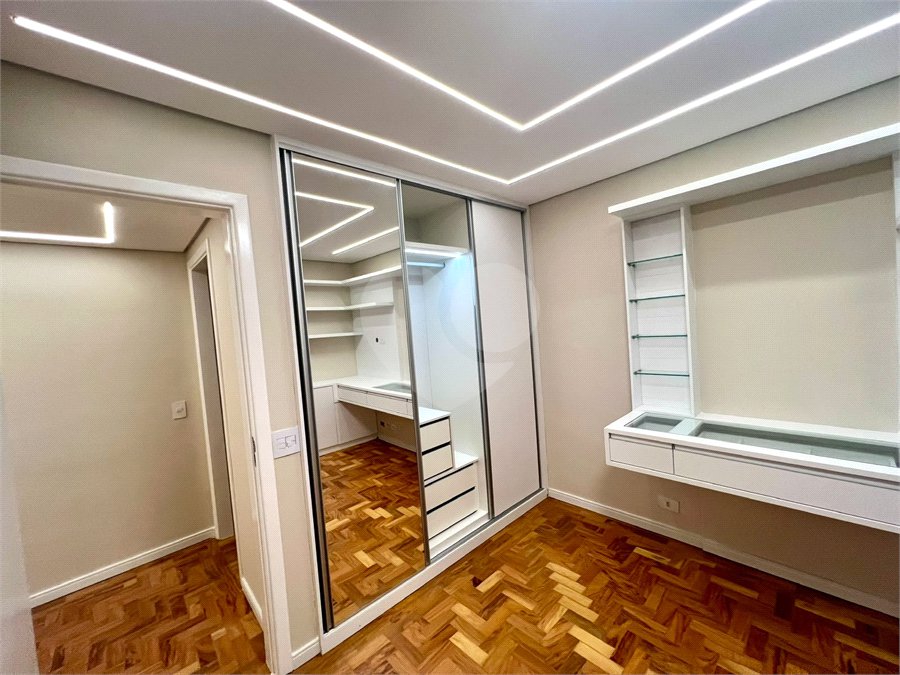 Apartamento à venda com 3 quartos, sendo 1 suíte, em Alto da Boa Vista, São Paulo, SP