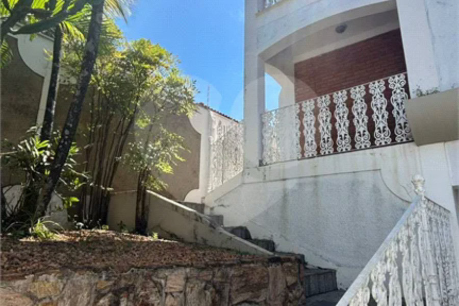 Venda Casa com 4 Dormitórios no Parque Santa Cecília