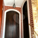 Sobrado com 234m², 3 dormitórios, sendo 1 suíte, 2 vagas, à venda na Vila Ema.