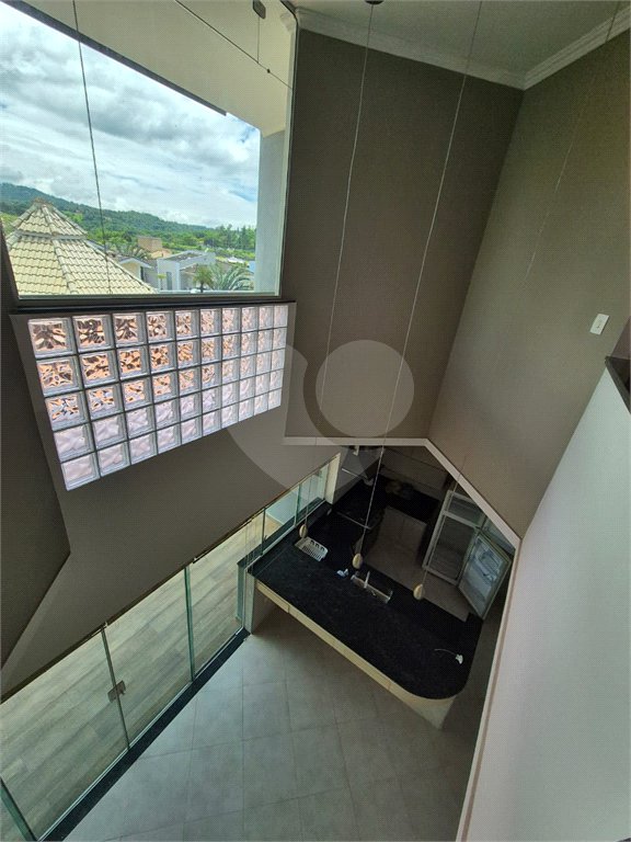 Sobrado à venda ou para alugar com 3 suítes em Villaggio Capríccio, Louveira, SP