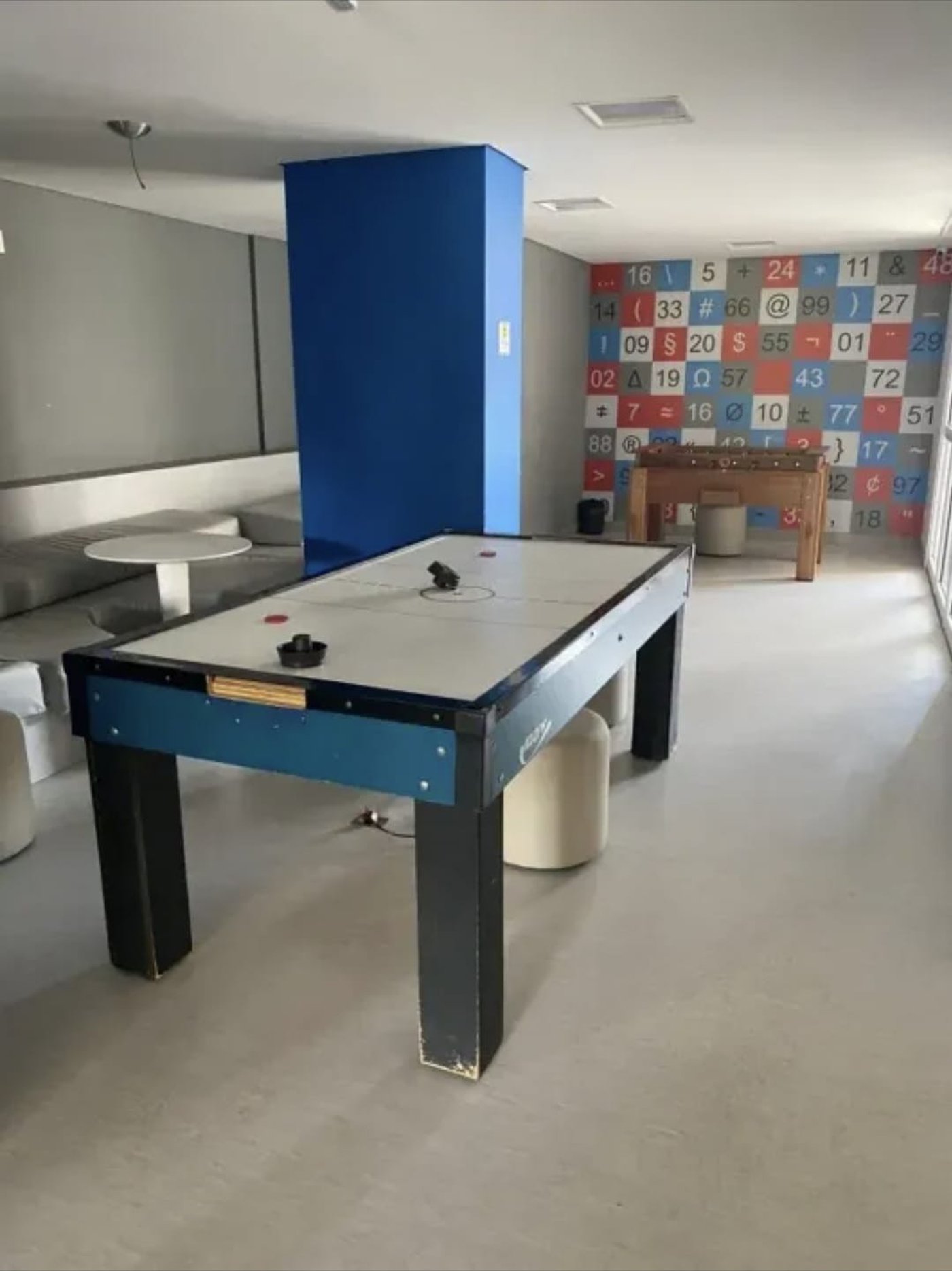 Apartamento à venda com 3 quartos, sendo 1 suíte,  em Cidade São Francisco, São Paulo, SP