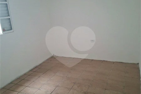 Indaiatuba- Sp - Centro - Casa terrea - finalidade comercial ou residencial - Terreno 181,01 - construido 99,94 - Venda - R$ 830.000,00 - Locação - R$ 3.900,00- IPTU - R$ 256,78 - 03 salas - Hall de entrada amplo - Cozinha. com armário - Banheiro. - Quintal. - Ótima localização, próximo a restauran