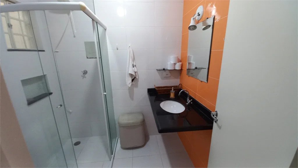 Sobrado à venda com 3 quartos, sendo 1 suíte, em Vila Gomes, São Paulo, SP