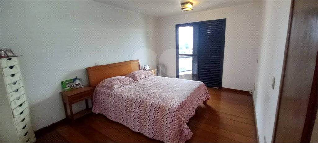 Apartamento à Venda em Mirandópolis com 4 Dormitórios, 2 Suítes e 4 Vagas