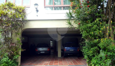 Sobrado à venda com 4 quartos, sendo 2 suítes,  em Tremembé, São Paulo, SP