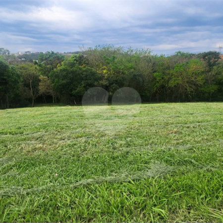 Terreno à venda no Condomínio Reserva Santa Isabel – Louveira/SP | 828,95 m² | Fundo para área verde