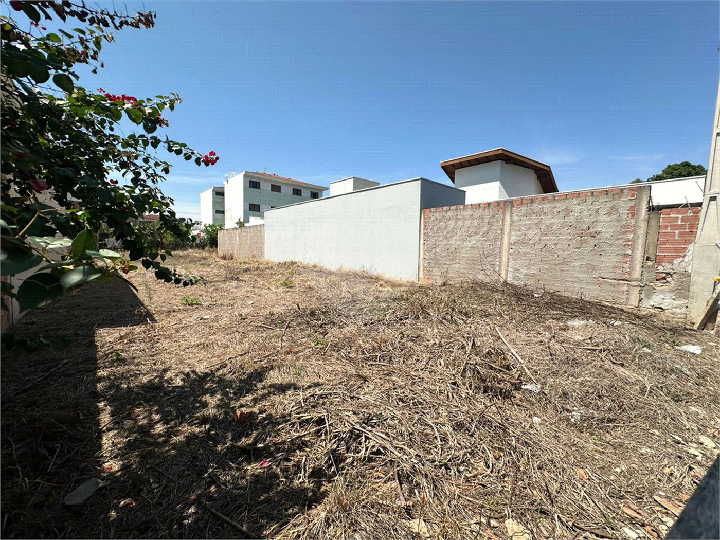 Terreno a venda na Vila Brasília