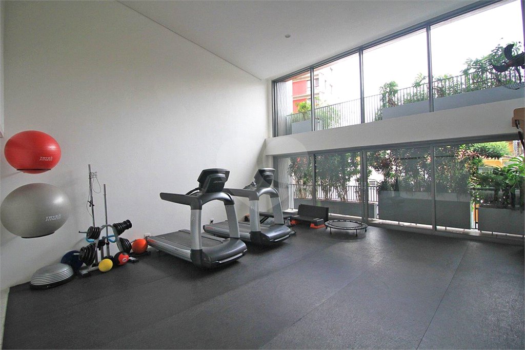 Imóvel 168m² Idea Zarvos com 3 suites, varanda na frente e na suíte, piscina, academia e 3 vagas Vila Madalena.