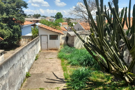 Casa à Venda na Rua Conde do Pinhal - São Carlos/SP