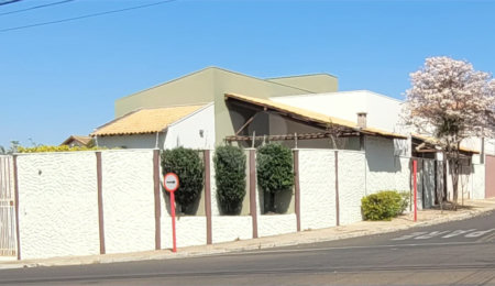 Casa à venda com 3 quartos, sendo 1 suíte,  em Parque Paraíso, São Carlos, SP