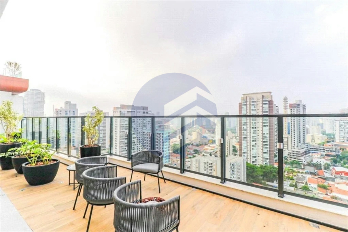 Studio à venda ou para alugar com 1 quarto, sendo 1 suíte, em Brooklin, São Paulo - SP