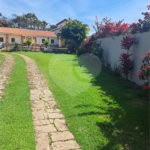 Casa Ampla com 5 Dormitórios, Piscina e Lazer Completo em Terreno de 1.260 m²