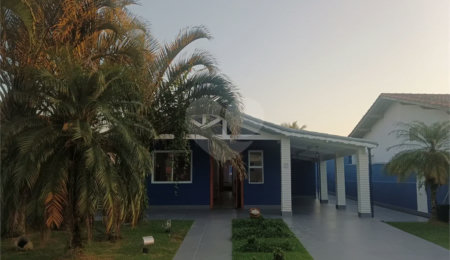 Casa à venda com 4 quartos, sendo 3 suítes, em Morada da Praia, Bertioga, SP