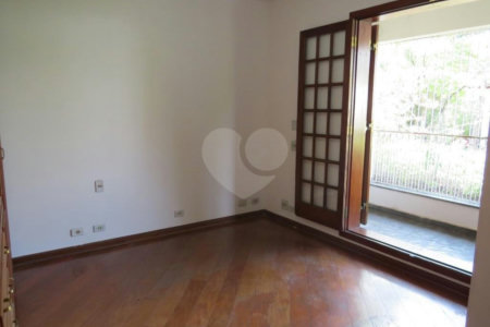 Casa de Vila à venda com 4 suítes em Morumbi, São Paulo, SP