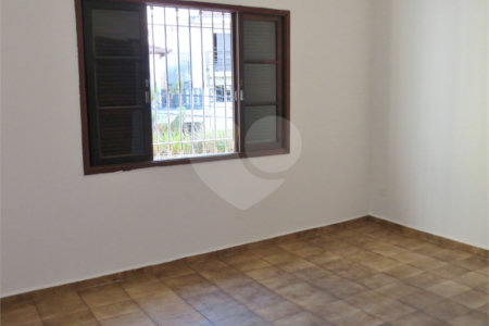 Sobrado Conservado na Saúde- 230m2 - 3 Quartos/1 Suíte/2 Vagas