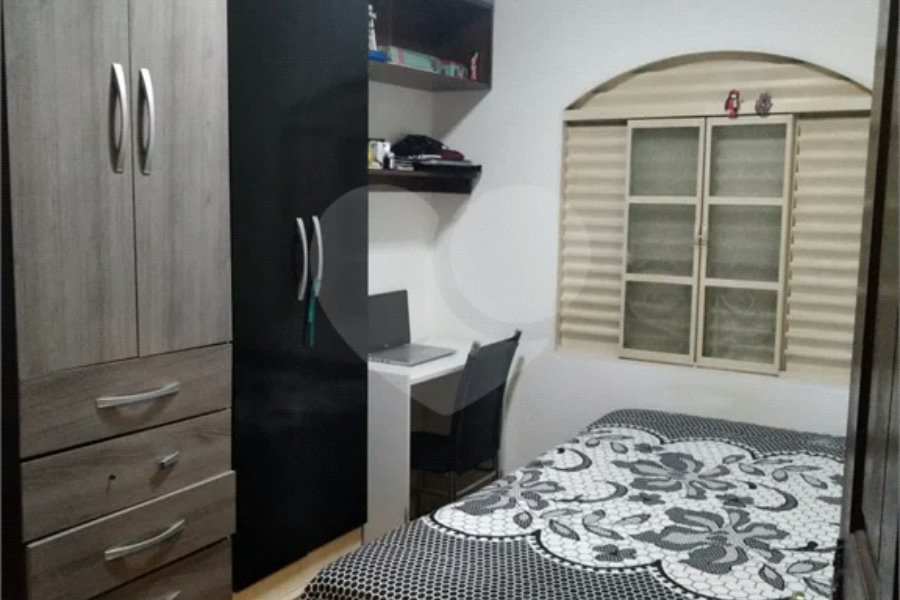 Sobrado à venda com 4 quartos, sendo 2 suítes, em Butantã, São Paulo, SP