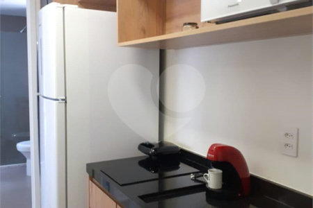 Apartamento mobiliado para locação em Moema.
