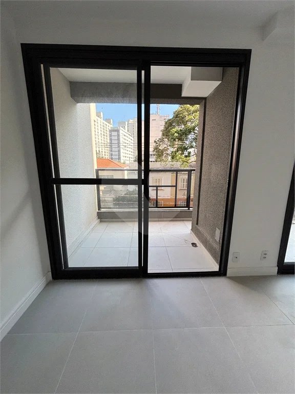 Apartamento aconchegante com terraço e sacada