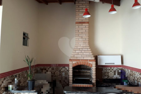 SOBRADO RESIDENCIAL EM EXCELENTE LOCALIZAÇÃO
