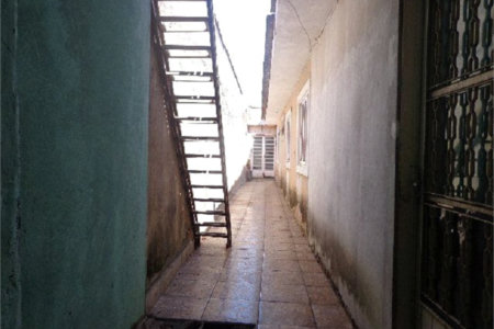 Casa Térrea com 2 dormitórios.