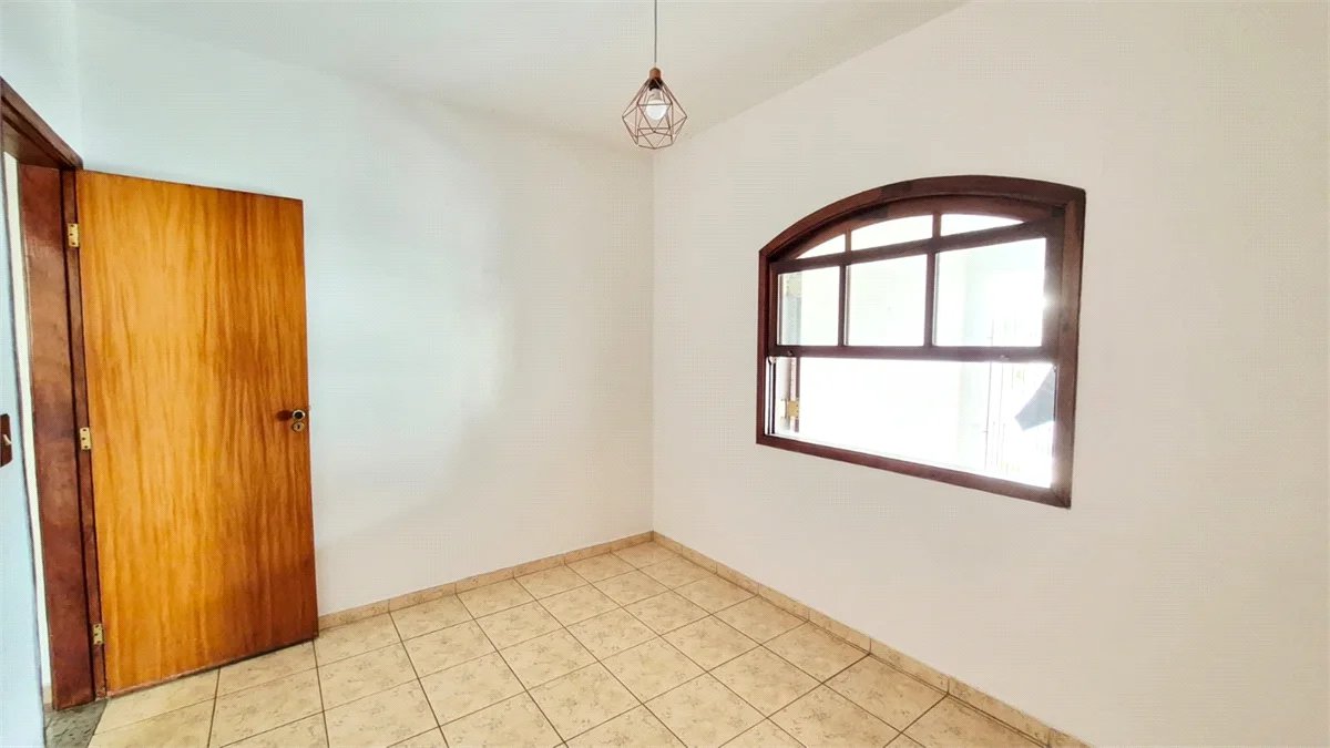 Casa à venda com 2 quartos em Jardim Rosa Maria, São Paulo, SP