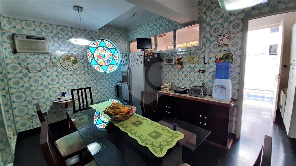 Casa de Vila à venda com 4 quartos, sendo 3 suítes, em Brooklin Velho, São Paulo, SP