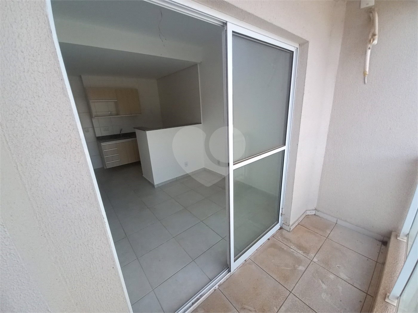 Apartamento no Condomínio Mirante Araucária.