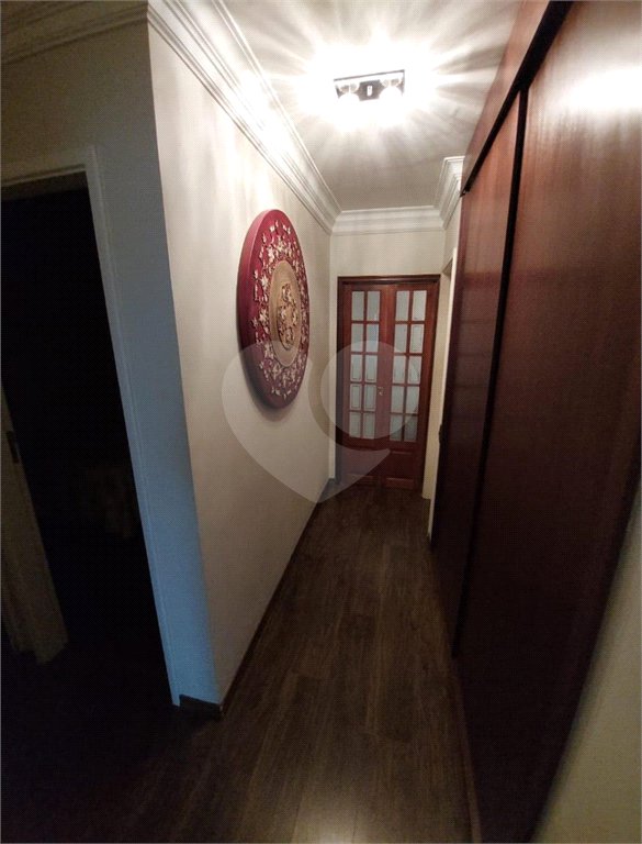 Apartamento de 83m2 no Campo Belo com 3 dorms, 2 banheiros, 1 vaga. Estuda permuta.