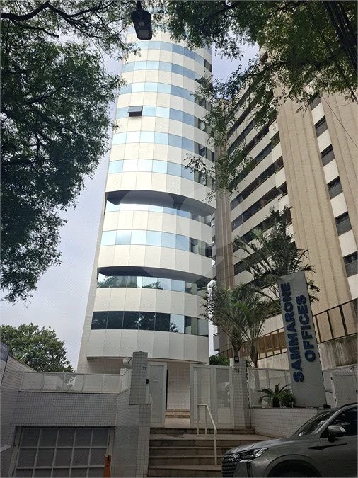 SALA COMERCIAL DE 90 M² COM 12 BAIAS, SALA DE REUNIÃO, AR-CONDICIONADO CENTRAL E 2 VAGAS!