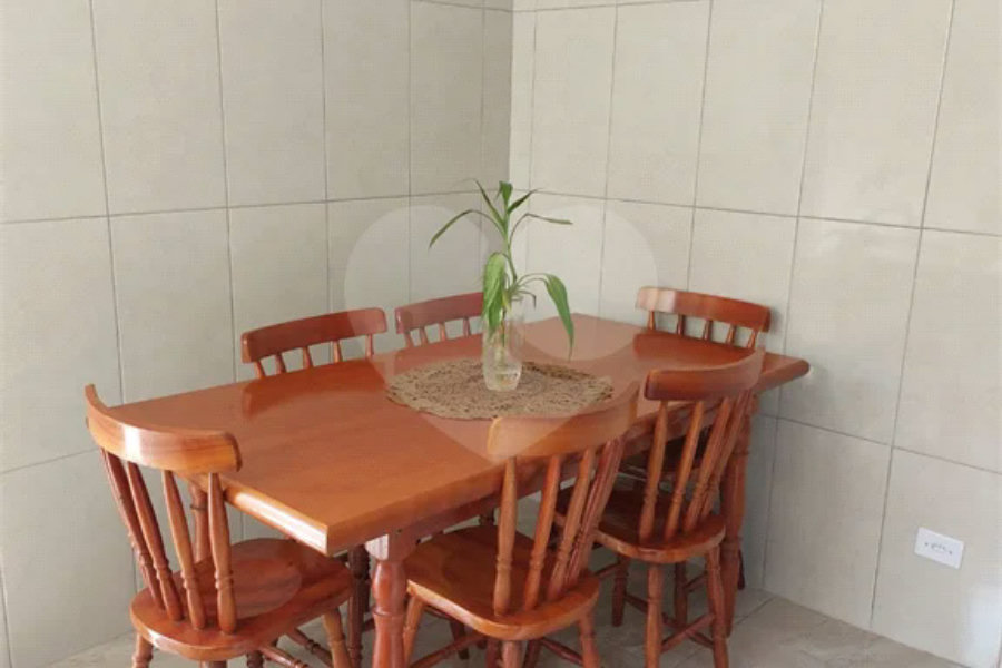 Sobrado com 2 dormitório região na Saúde