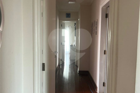 Cobertura penthouse com 486 m², 5 dormitórios e 2 vagas em ótima localização