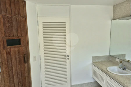 Casa a venda ou locação no Tamboré 1