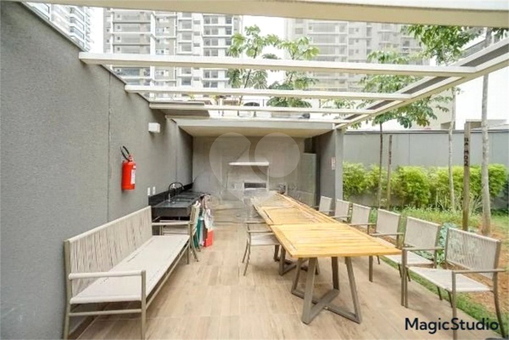 Apartamento com 120m², 3 dormitórios, sendo 3 suítes, 2 vagas de garagem, à venda no Tatuapé.