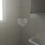 Apartamento a venda com 2 dormitorios sendo 1 suíte