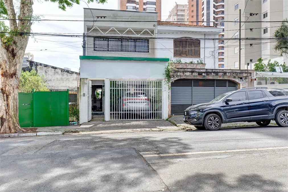 Sobrado à venda com 3 quartos, sendo 1 suíte, em Chácara Santo Antônio, São Paulo, SP