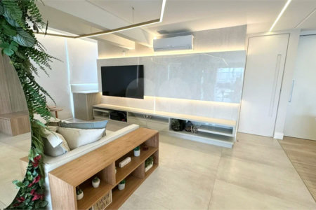 Apartamento de 140 m², 2 dormitórios sendo uma suìte, 3 vagas - Campo Belo/SP.