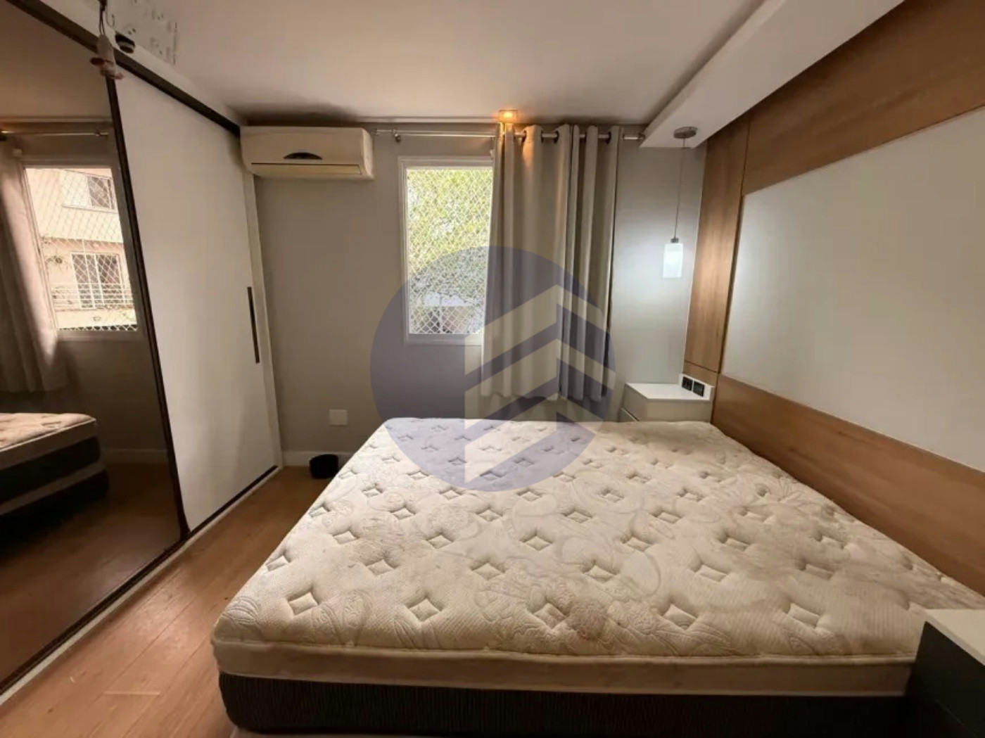 Casa à venda com 2 quartos, sendo 2 suítes, no condomínio Vilas V, São Paulo - SP