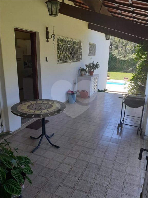 Casa Térrea com 3 quartos sendo 1 suíte. 1.400m² A/T. Jardim Floresta, Atibaia, SP