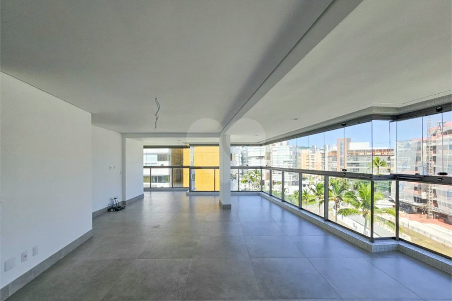 Apartamento à venda com 4 quartos, sendo 3 suítes,  em Riviera de São Lourenço, Bertioga, SP