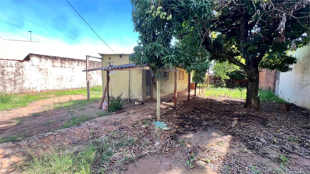 Terreno à Venda no Jardim Tangará